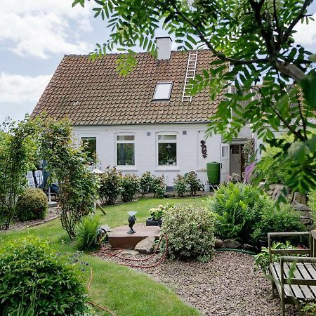 4 Person Holiday Home In Allinge Экстерьер фото