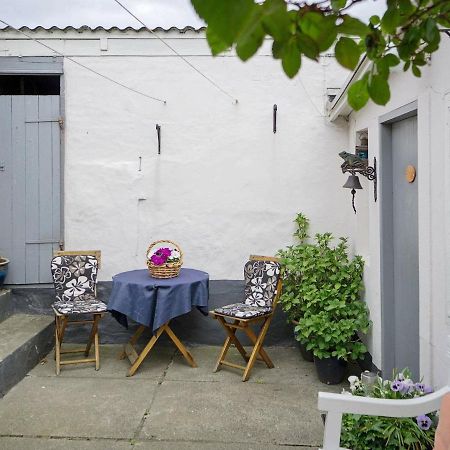 4 Person Holiday Home In Allinge Экстерьер фото